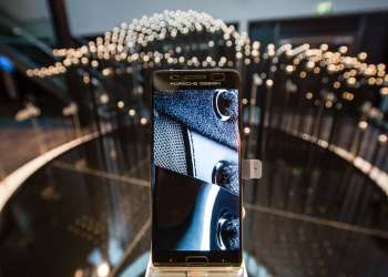 Huawei aims to Exceed Apple in next two Years
